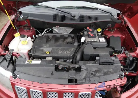 2016 Jeep Compass Latitude z USA, uszkodzony, nr VIN 1C4NJDEB7GD785544